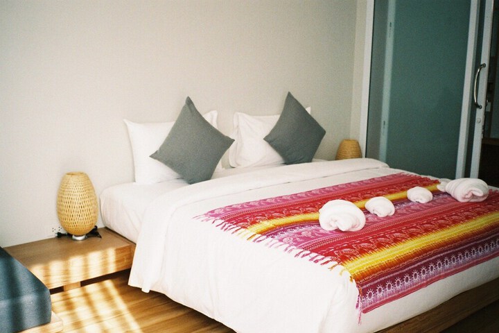 Room 8 of 44