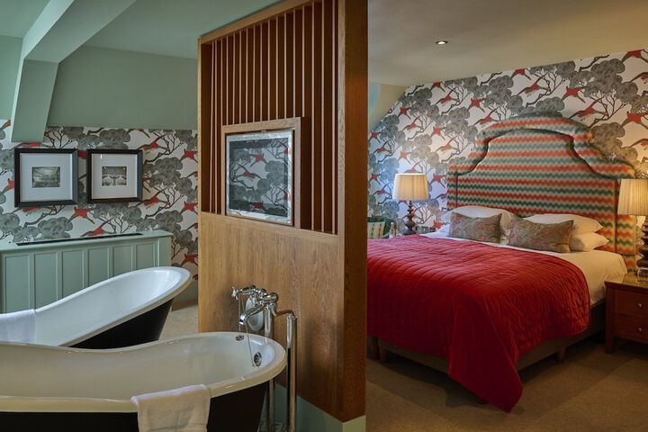 Room 15 of 62