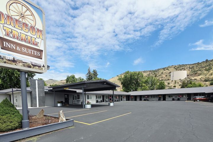 Photo of Oregon Trail Inn and Suites
