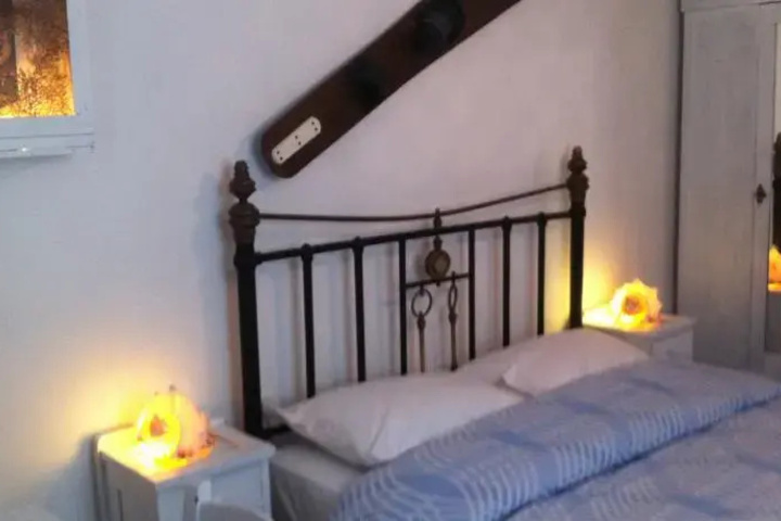 Room 10 of 10