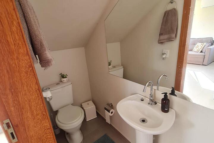 Room 3 of 6
