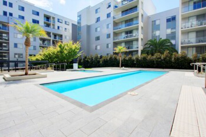 Pool 238 of 255