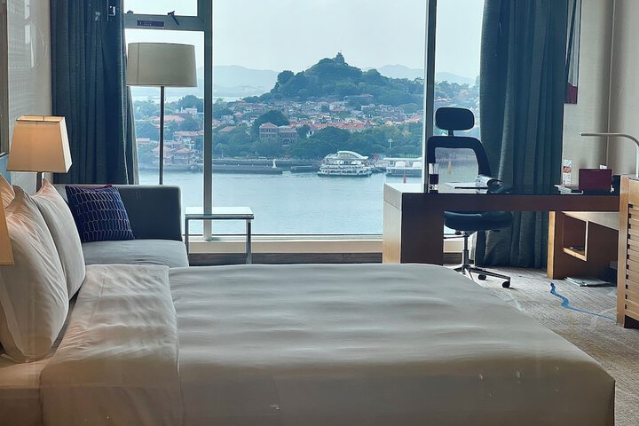 Room 26 of 104