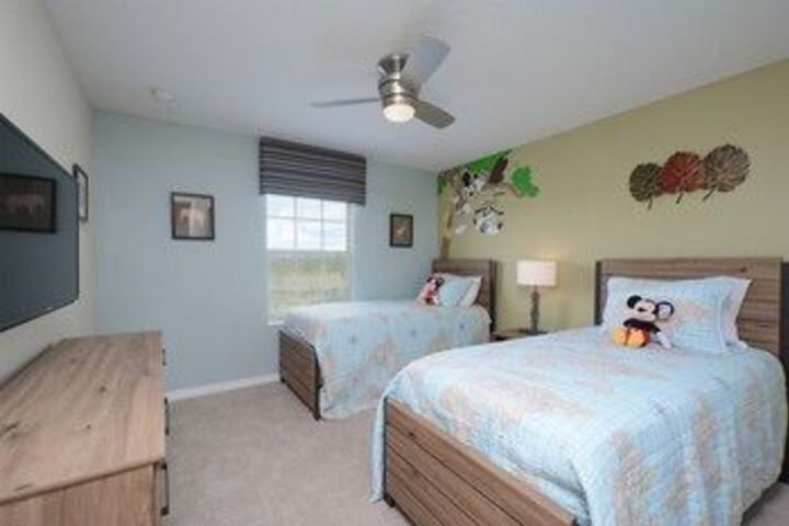 Room 6 of 20