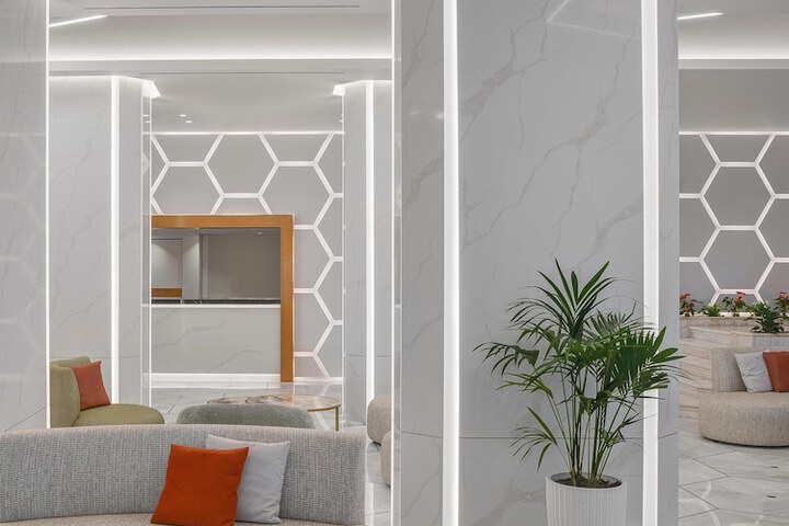 Entrance & Lobby