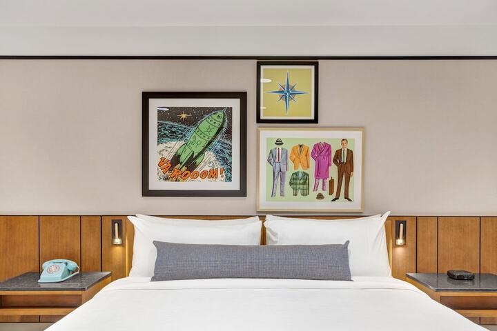 Room amenity
