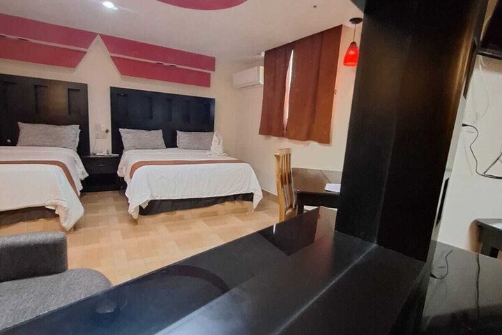 Room 9 of 37