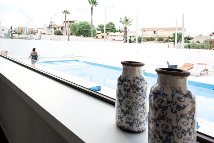 Pool 24 of 53