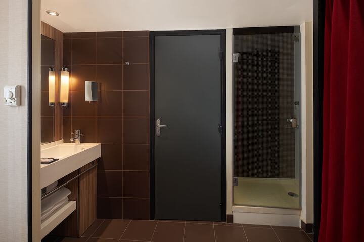 Bath Interior