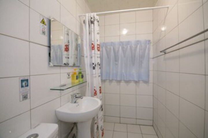 Room 3 of 35