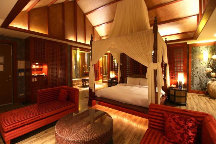 Room 13 of 44