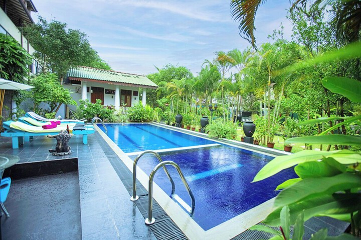 Pool 34 of 80