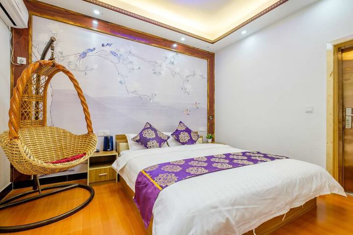 Room 17 of 21