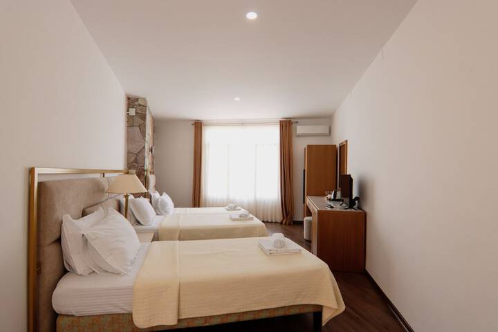 Room 72 of 187