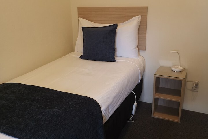 Room 11 of 58