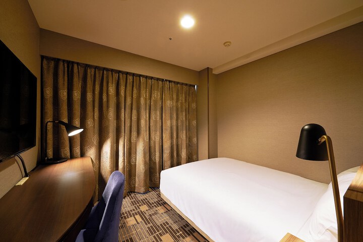 Room 13 of 41