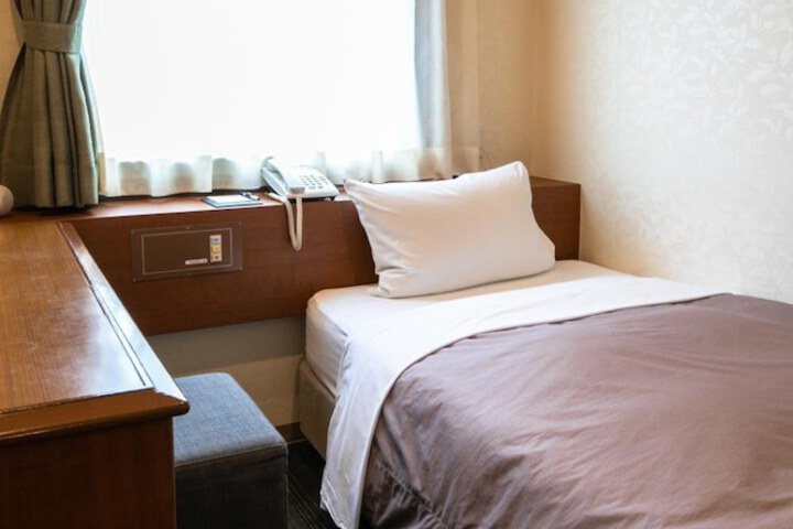 Room 10 of 39