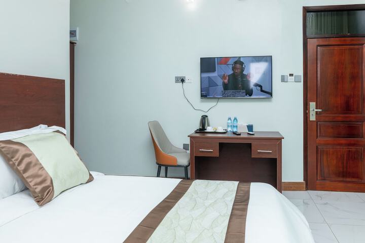 Room 5 of 36