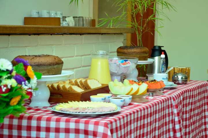 Breakfast/Coffee Service 17 of 23