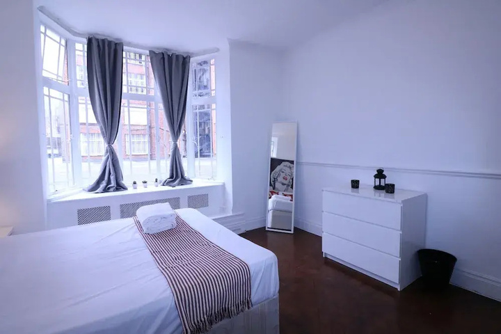 Room 45 of 48