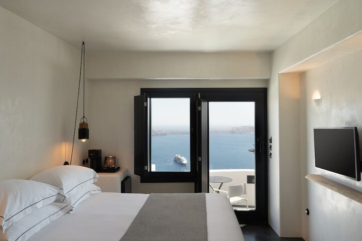 Room 13 of 303