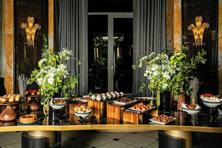 Dining 178 of 225