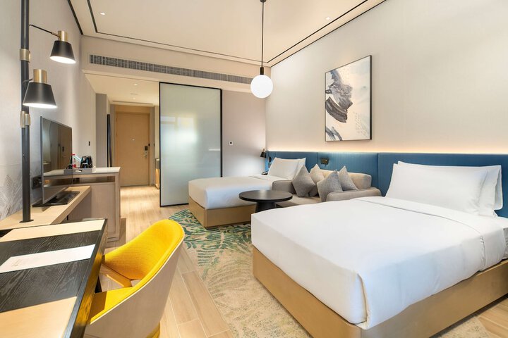 Room 7 of 49
