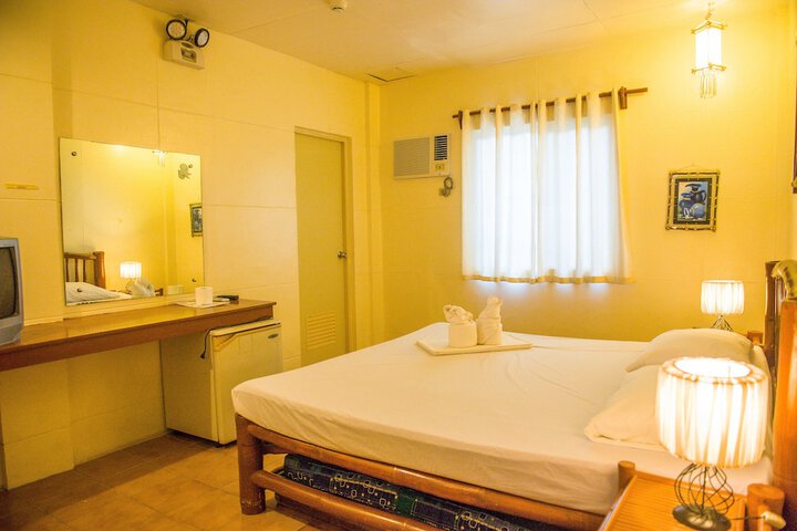 Room 11 of 22