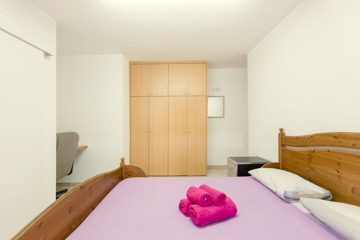 Room 37 of 63
