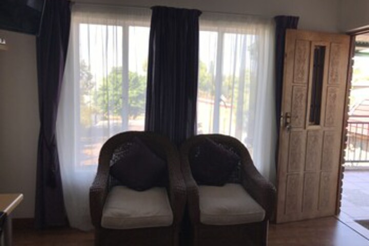Room 11 of 34
