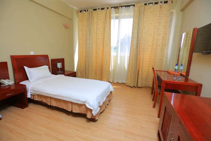 Room 2 of 24