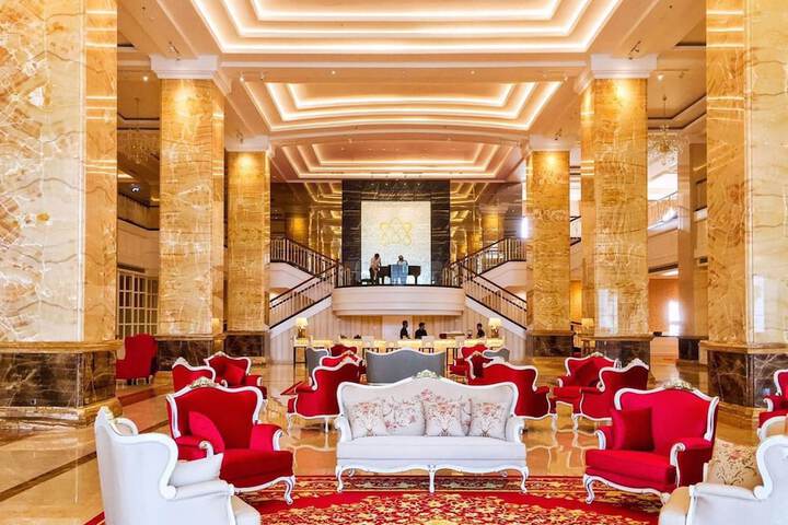 Guest Lobby