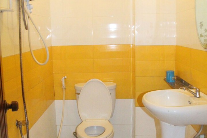 Room 20 of 38