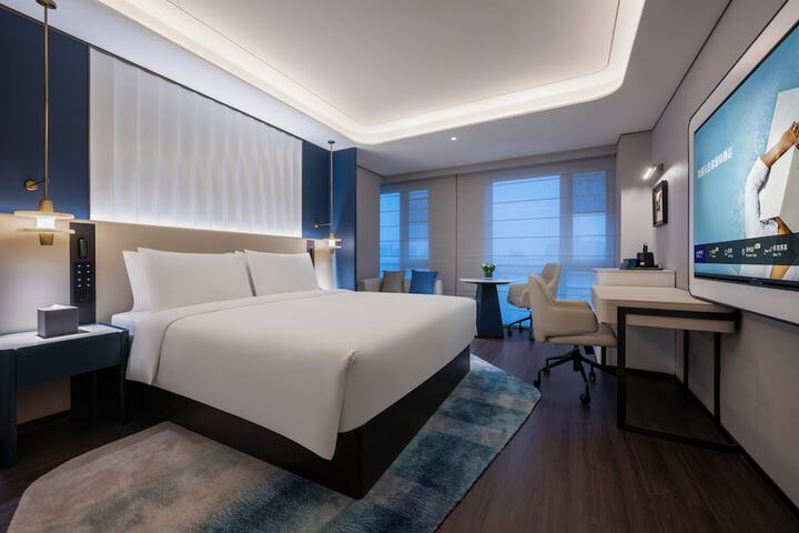 Room 20 of 32