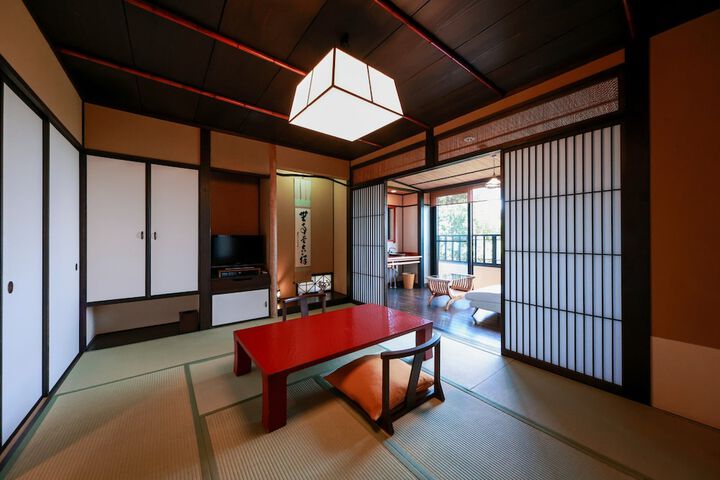 Room 3 of 31