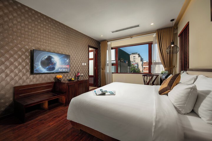 Room 10 of 52