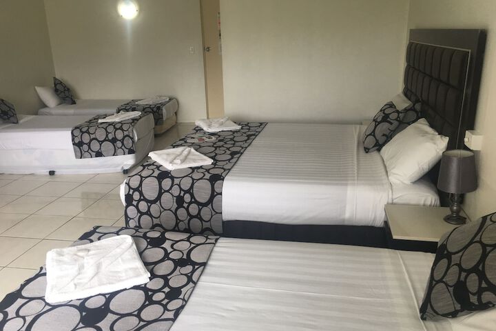 Room 9 of 42