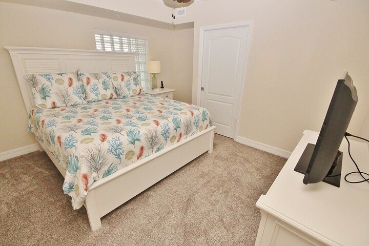Room 3 of 25