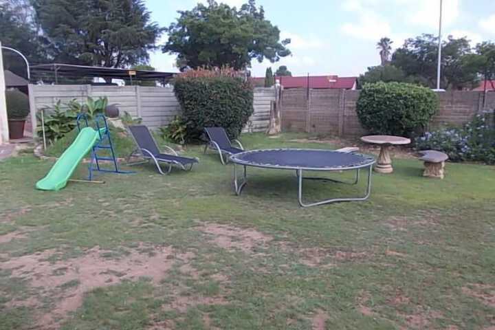 Children's play area - outdoor