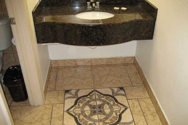 Bathroom sink