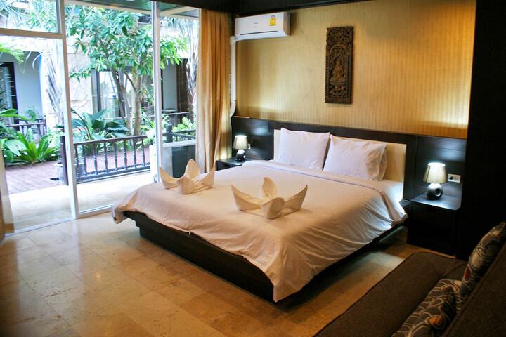 Room 21 of 105