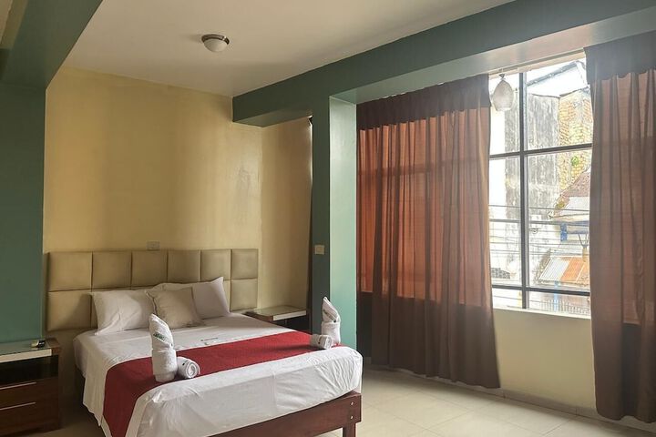 Room 6 of 17