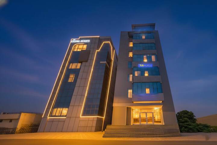 Fabhotel Eyries The Business