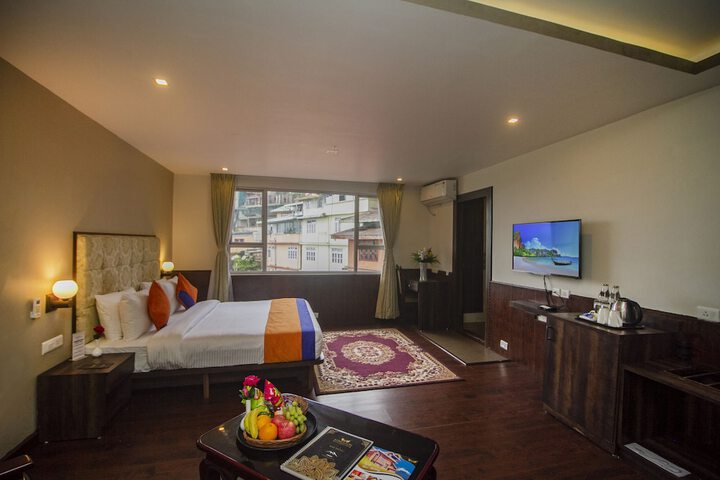 Room 19 of 37
