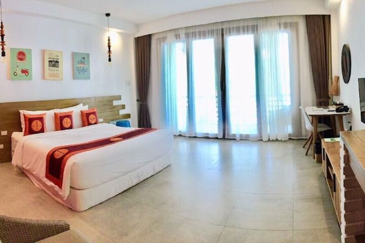 Room 10 of 75