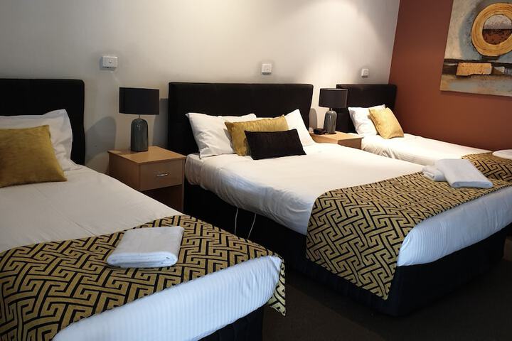 Room 3 of 31