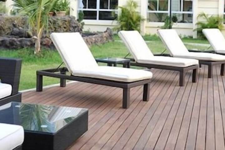 Sundeck 65 of 68