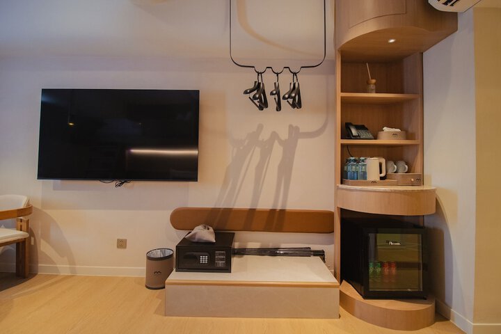 Room 41 of 59