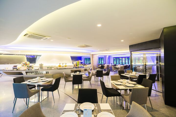 Dining 91 of 121