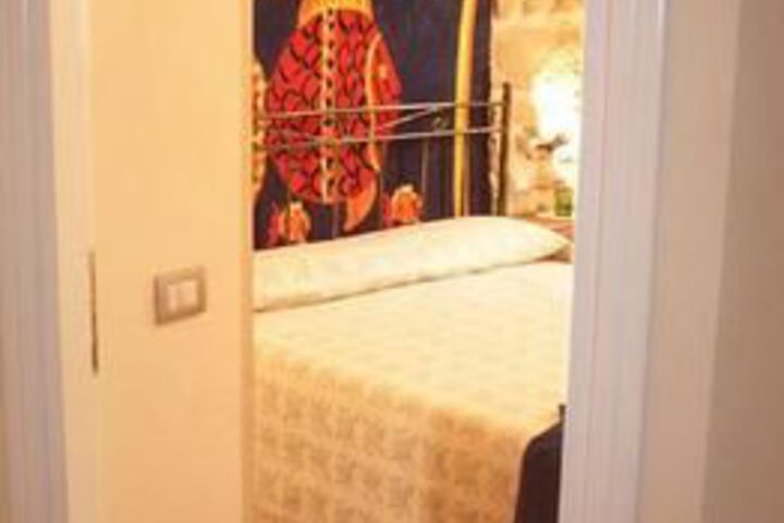 Room 23 of 91